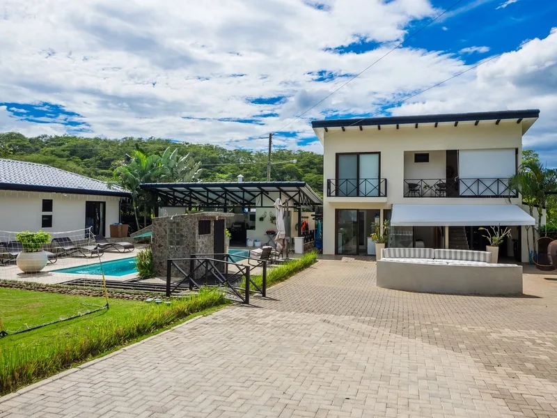 7 Bed Single Family Homes For Sale in Huacas