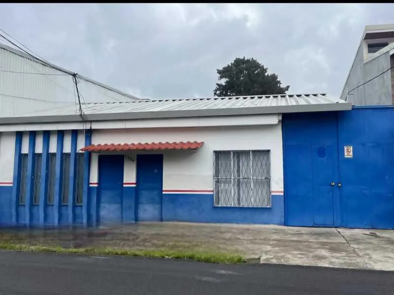4 Bed Commercial To Rent in San Jose