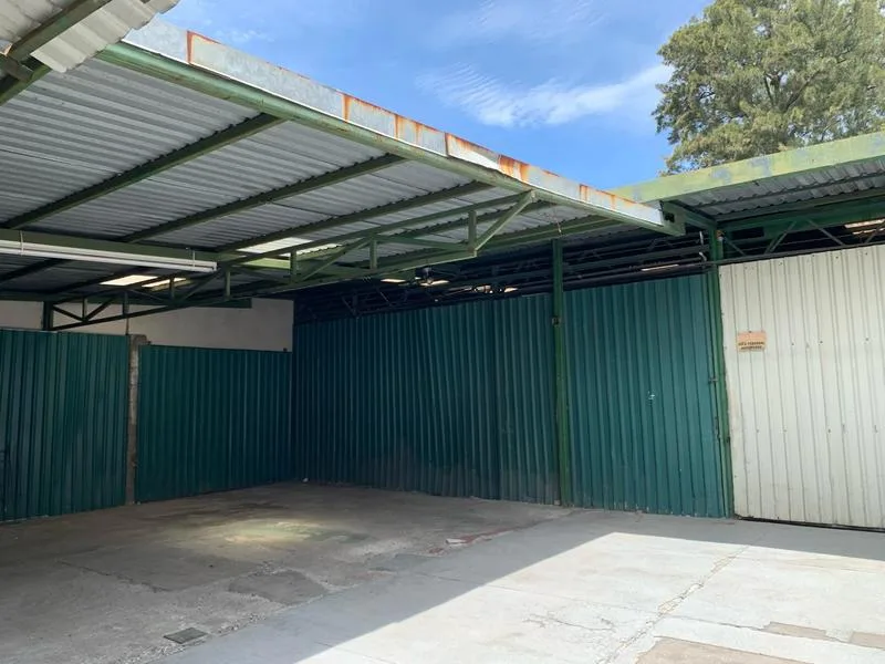 4 Bed Commercial To Rent in San Jose — photo 5