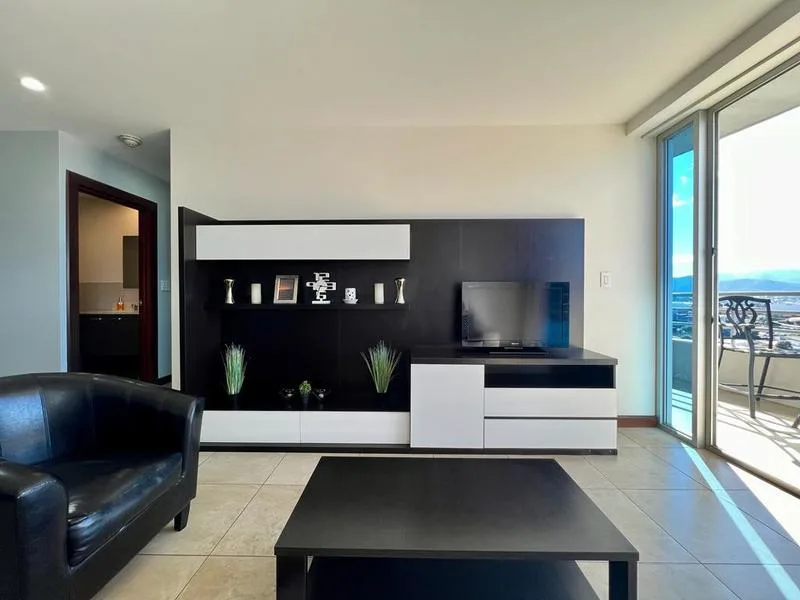 2 Bed Condo For Sale in La Sabana — photo 3