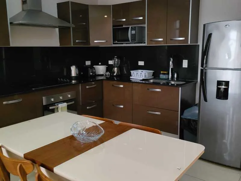 2 Bed Apartment To Rent in La Sabana — photo 2