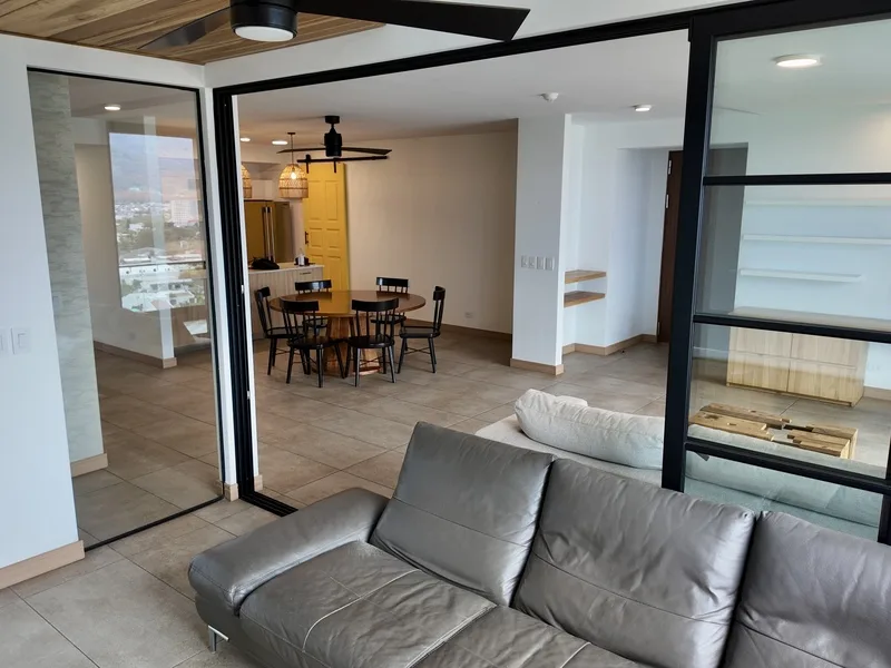 2 Bed Apartment To Rent in Rohrmoser
