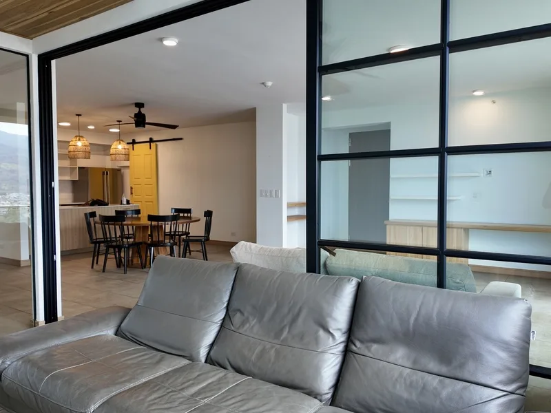2 Bed Apartment To Rent in Rohrmoser — photo 2