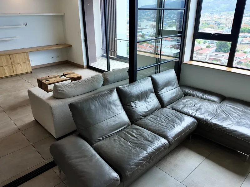 2 Bed Apartment To Rent in Rohrmoser — photo 3