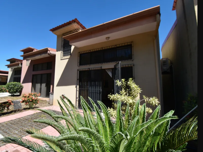 3 Bed Condo For Sale in Samara