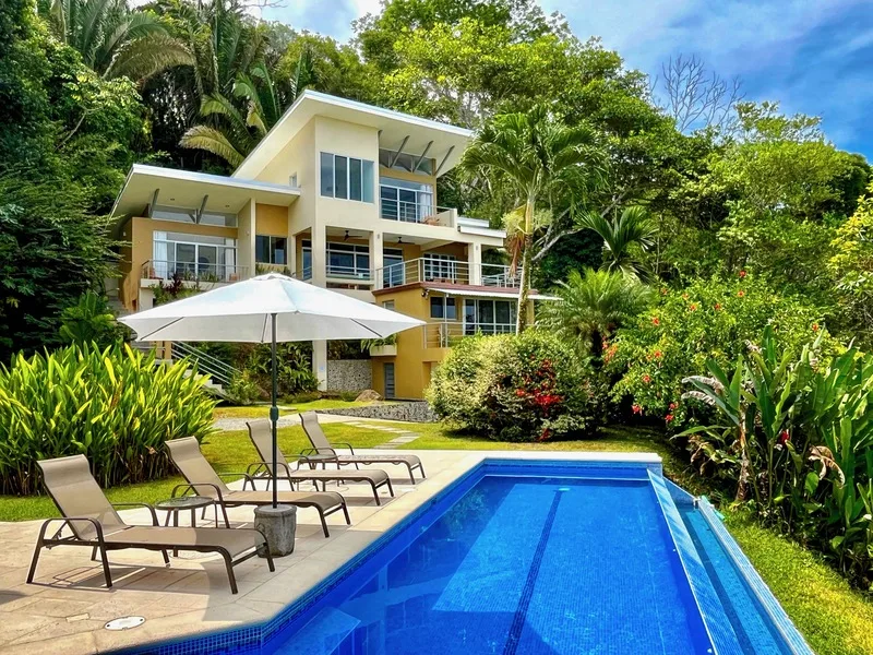 4 Bed Single Family Homes For Sale in Dominical