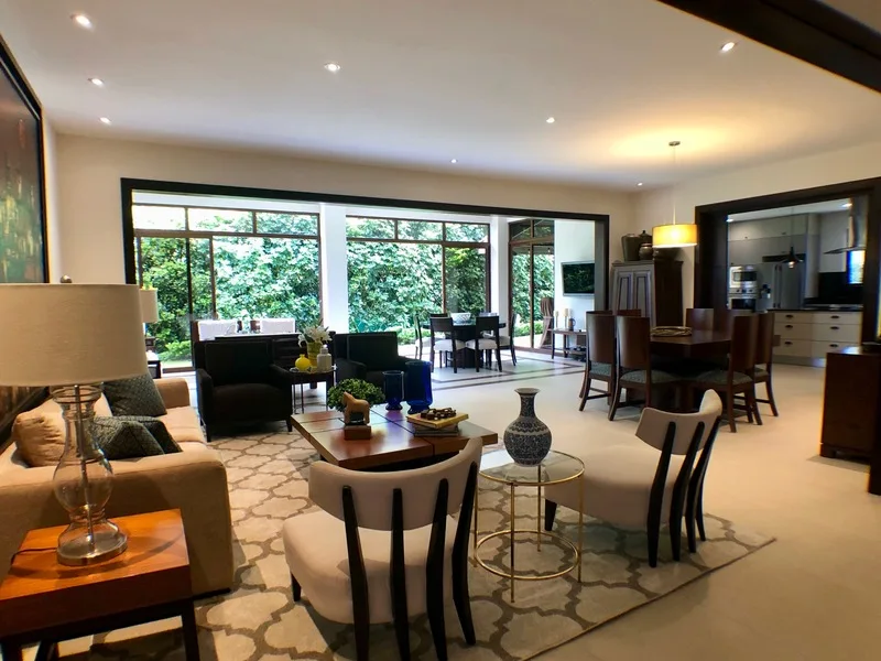 5 Bed Single Family Homes For Sale in Santa Ana