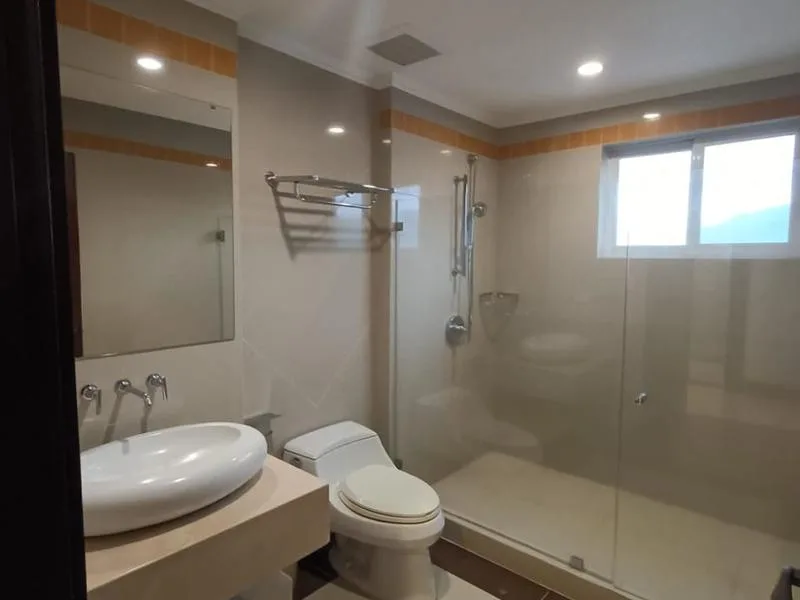 3 Bed Apartment For Sale in La Sabana