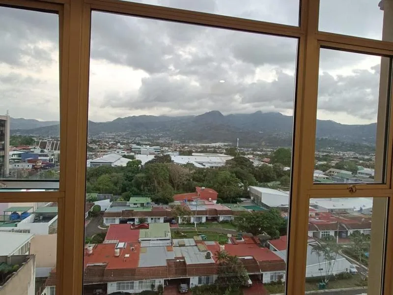 3 Bed Apartment For Sale in La Sabana — photo 3