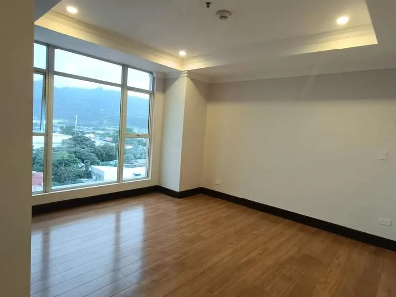 3 Bed Apartment For Sale in La Sabana — photo 4