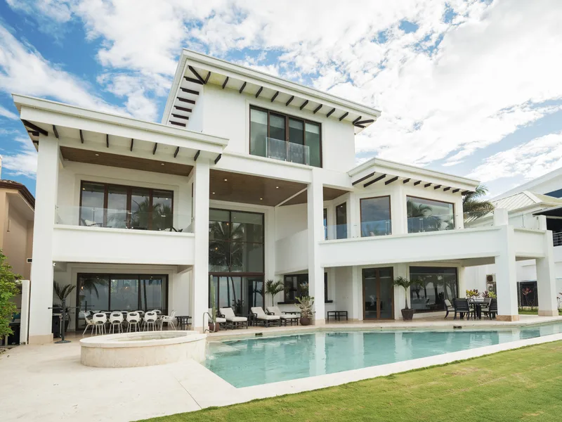 5 Bed Single Family Homes For Sale in Playa Hermosa