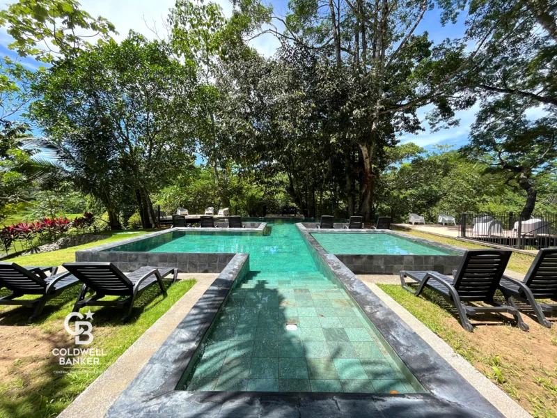 2 Bed Condo For Sale in Playa Hermosa