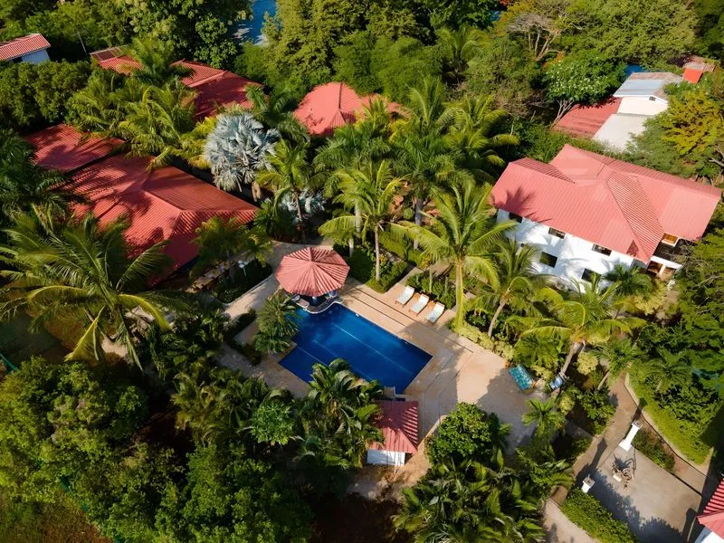 16 Bed Hotel / Leisure For Sale in Avellanas