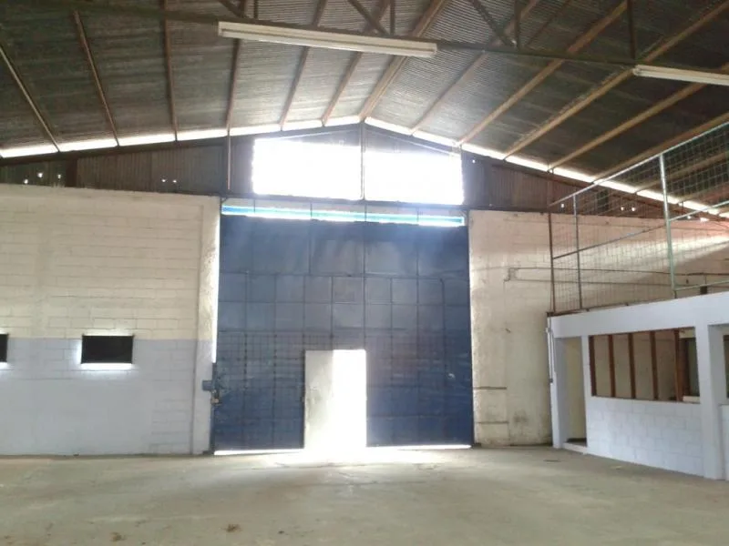 1 Bed Commercial To Rent in Tibas — photo 4