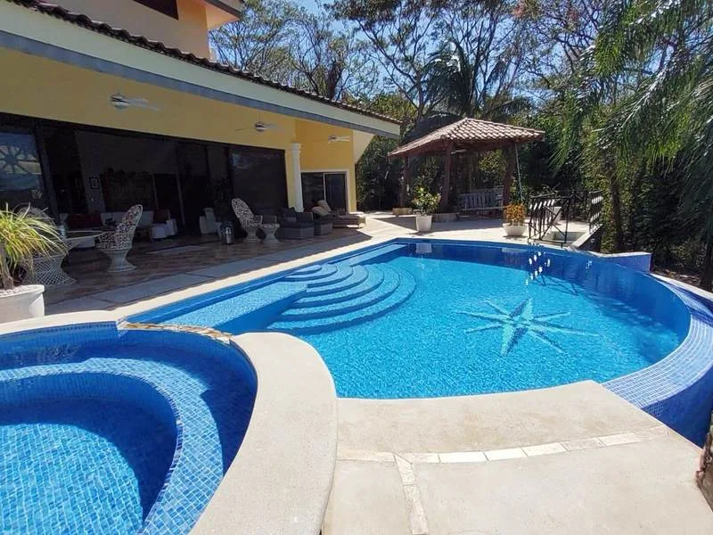 3 Bed Single Family Homes For Sale in Playa Naranjo