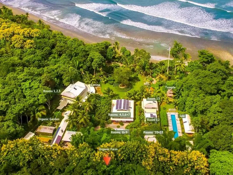 18 Bed Hotel / Leisure For Sale in Cabo Matapalo