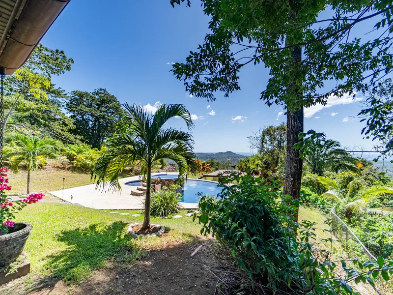 4 Bed Single Family Homes For Sale in Samara