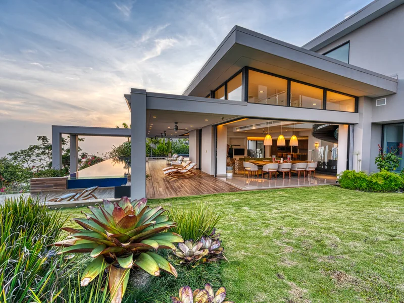 4 Bed Single Family Homes For Sale in Dominical