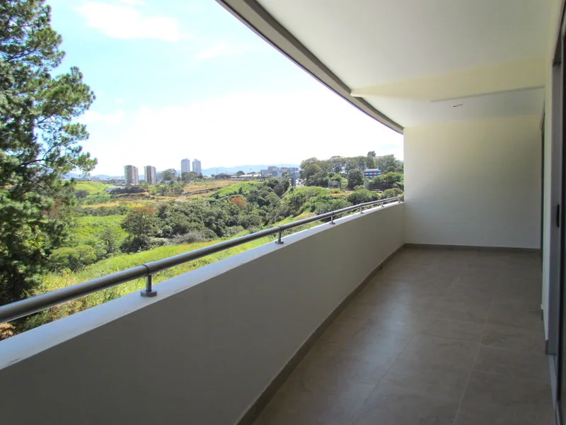 3 Bed Apartment For Sale in La Uruca — photo 4