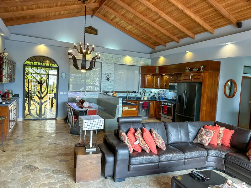 5 Bed Single Family Homes For Sale in Perez Zeledon — photo 3