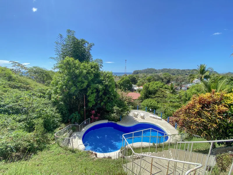 1 Bed Condo For Sale in Samara