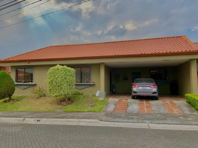 3 Bed Condo For Sale in Montes de Oca — photo 4