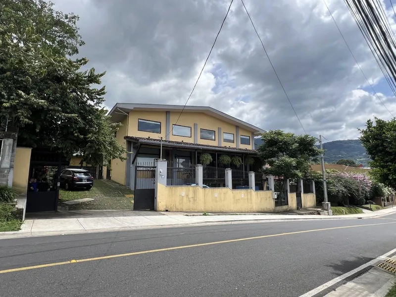25 Bed Commercial For Sale in Escazu
