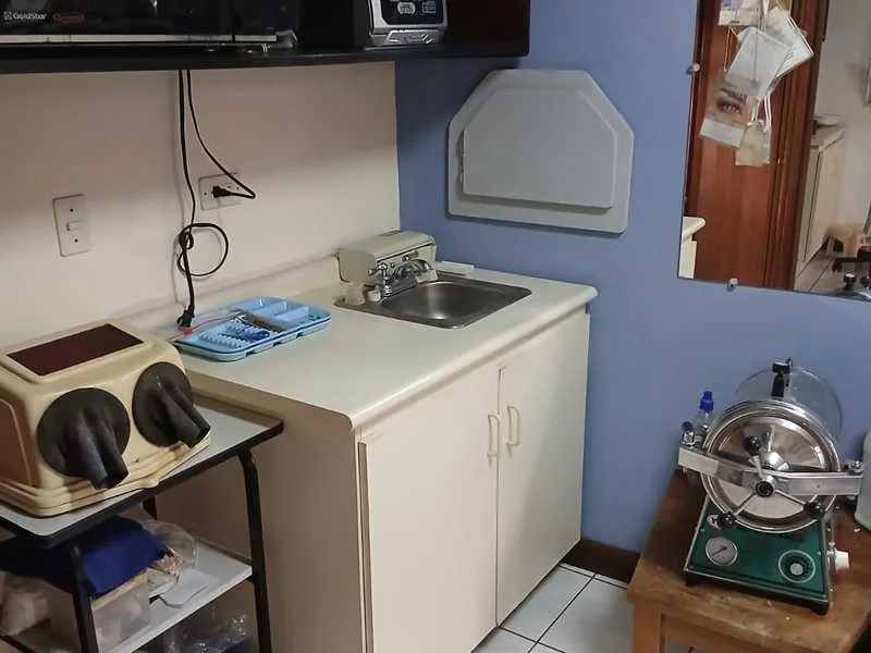 1 Bed Commercial To Rent in Tibas — photo 3