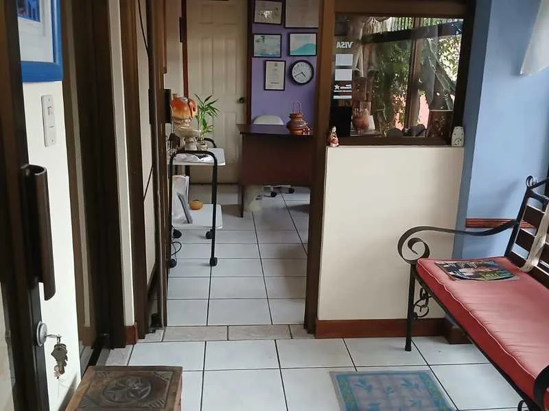 1 Bed Commercial To Rent in Tibas — photo 4