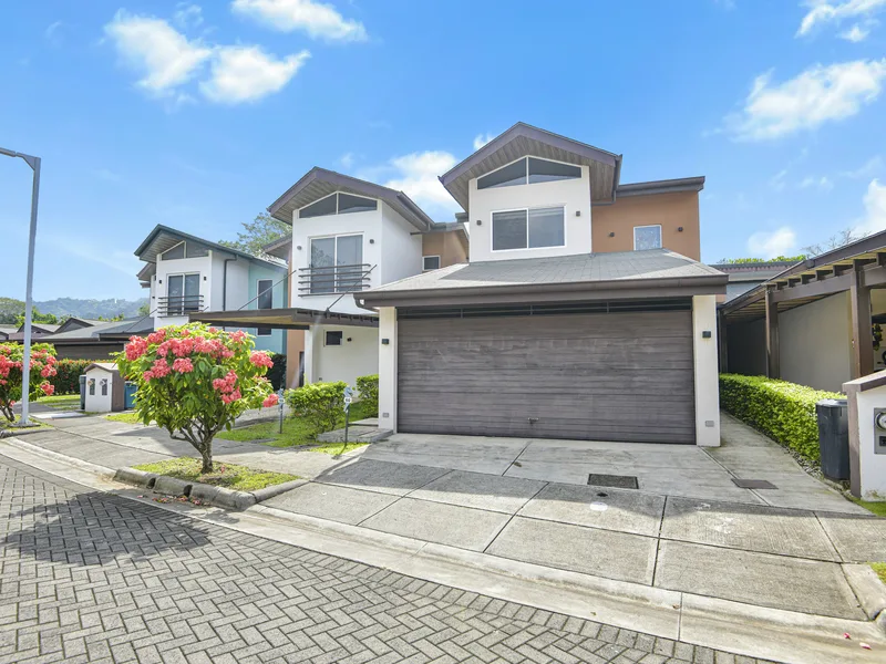 3 Bed Single Family Homes For Sale in Jaco