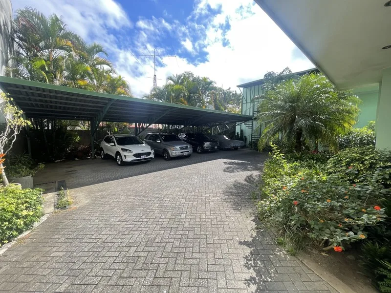 6 Bed Commercial For Sale in Rohrmoser — photo 2