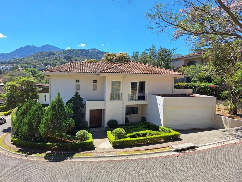 3 Bed Single Family Homes For Sale in Escazu