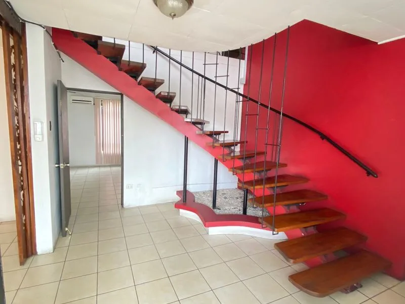 4 Bed Commercial To Rent in San Jose — photo 4