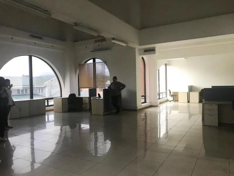 7 Bed Commercial To Rent in San Pedro — photo 5