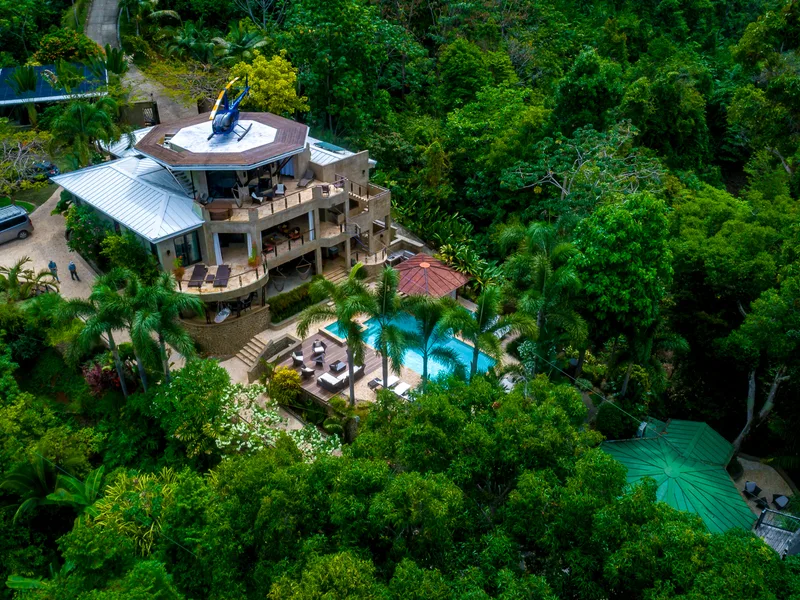 8 Bed Hotel / Leisure For Sale in Dominical
