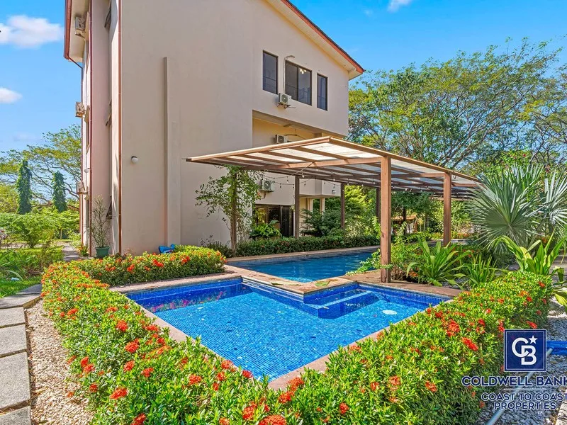 8 Bed Single Family Homes For Sale in Playa Negra