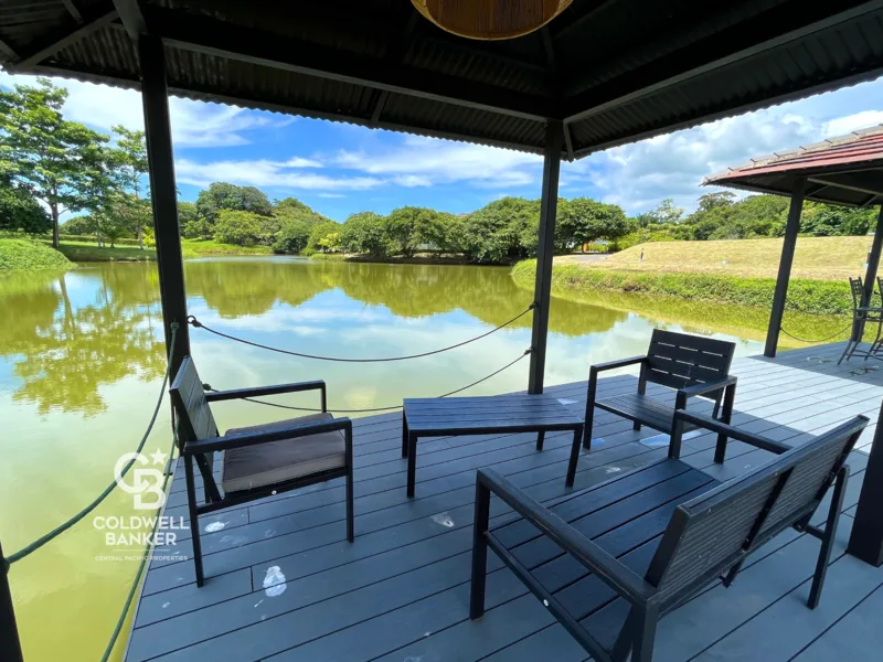 3 Bed Condo For Sale in Playa Hermosa