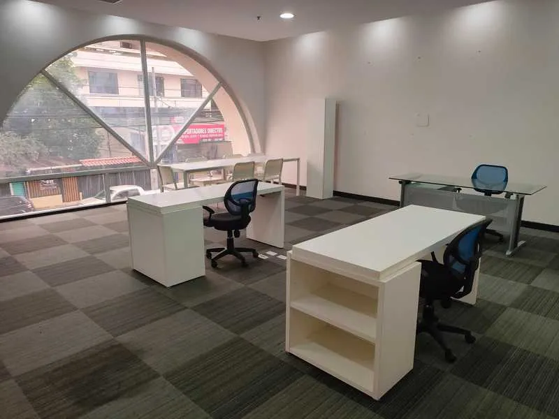 1 Bed Commercial To Rent in La Sabana — photo 4