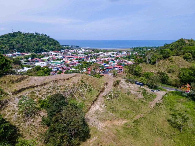Land For Sale in Quepos