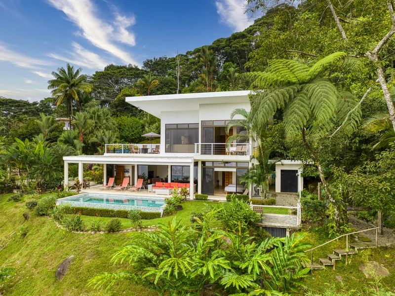 2 Bed Single Family Homes For Sale in Uvita