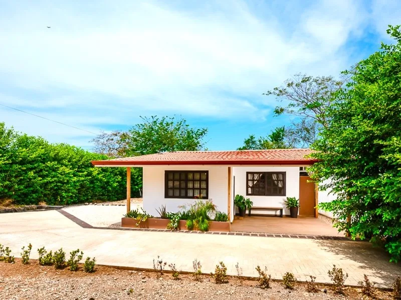 4 Bed Single Family Homes For Sale in Avellanas