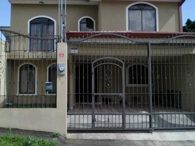 4 Bed Single Family Homes For Sale in Curridabat