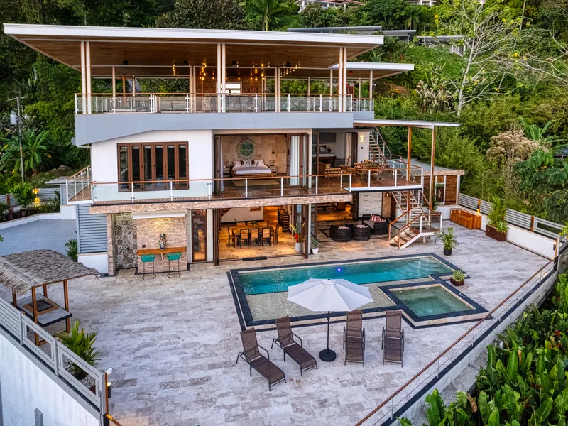 4 Bed Single Family Homes For Sale in Uvita