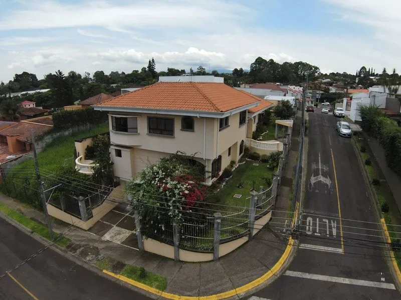 4 Bed Condo For Sale in Granadilla
