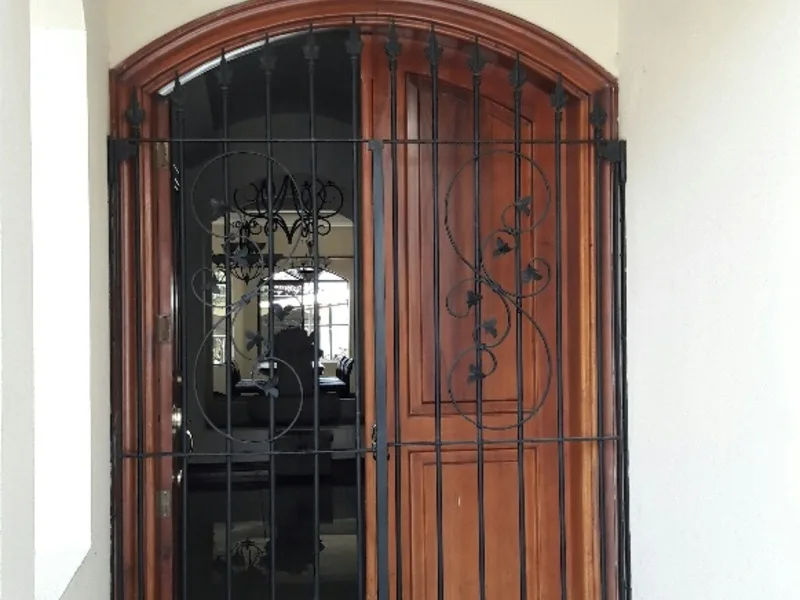 4 Bed Single Family Homes For Sale in Curridabat