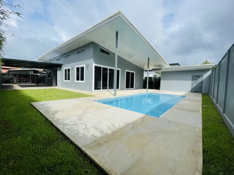 3 Bed Single Family Homes For Sale in Uvita