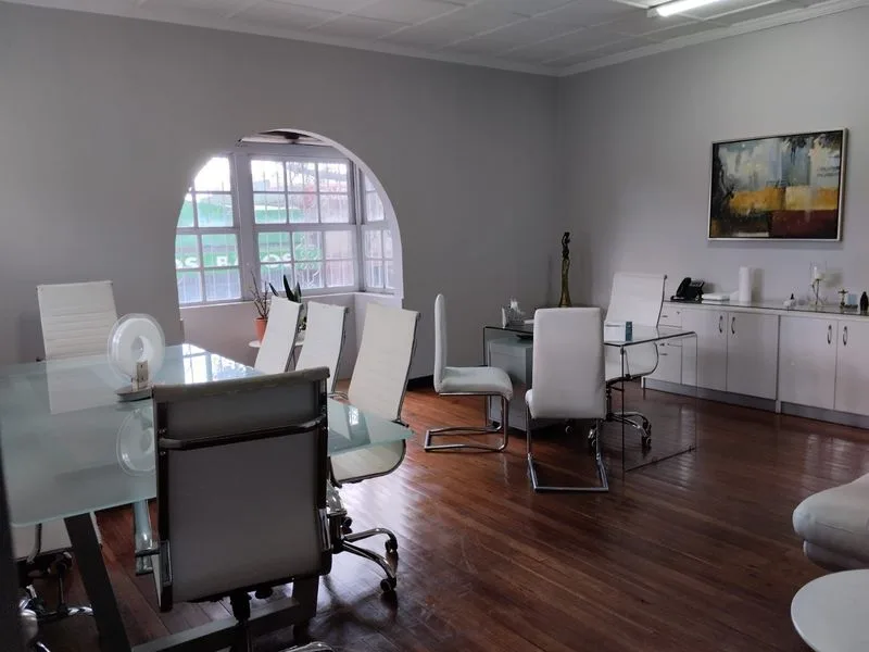 10 Bed Commercial To Rent in San Jose — photo 3