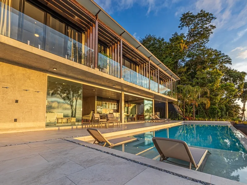 6 Bed Single Family Homes For Sale in Uvita