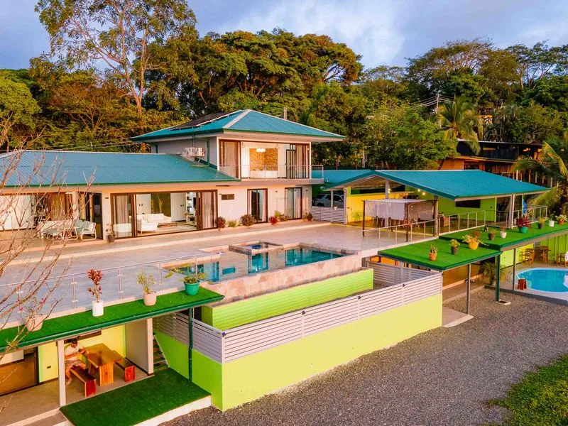 10 Bed Single Family Homes For Sale in Manuel Antonio