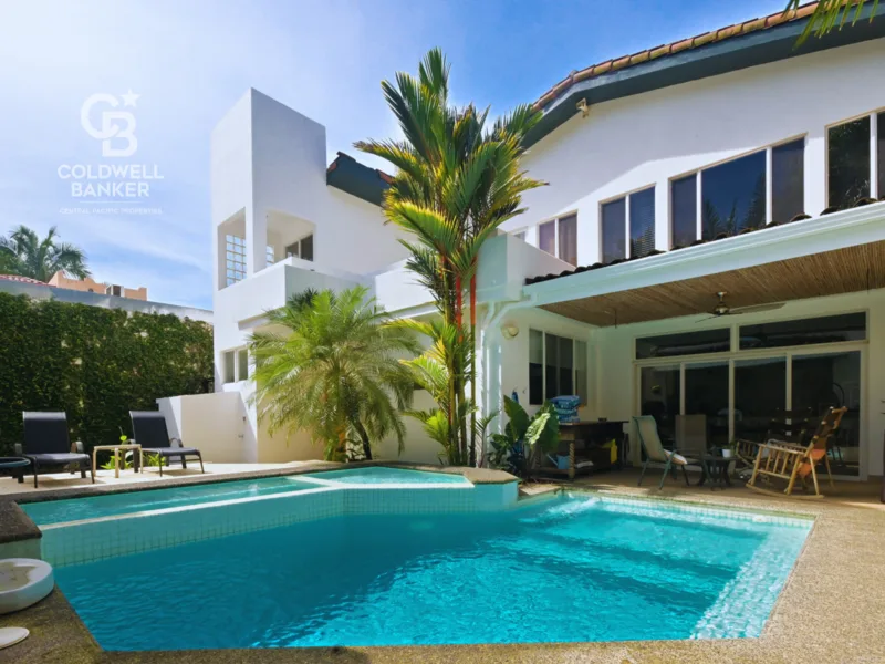 6 Bed Single Family Homes For Sale in Jaco